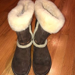 Women’s Ugg winter boots